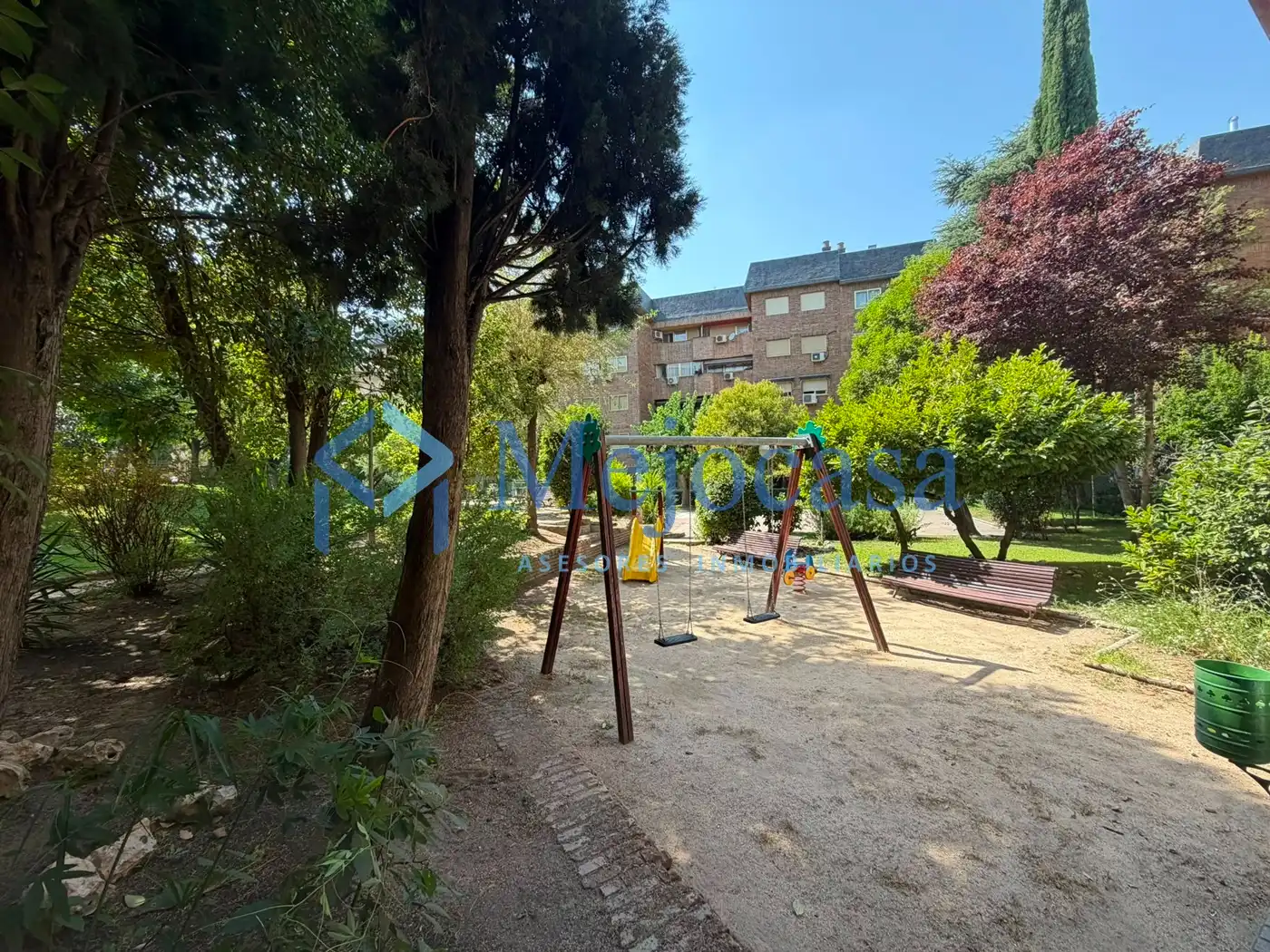 Jardí de Pis en venda en Madrid amb Aire condicionat, Calefacció i Jardí privat