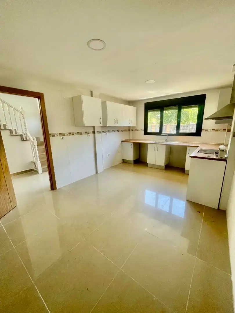 Cocina de Casa o chalet de alquiler en El Álamo con Calefacción, Jardín privado y Terraza