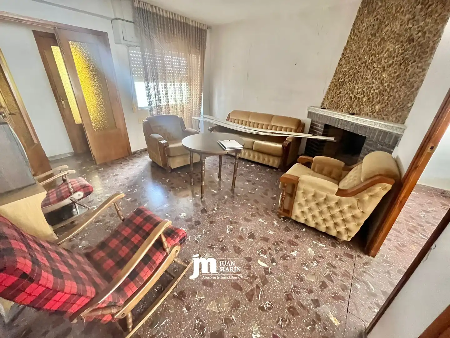 Piso en venta en Cieza con Terraza, Trastero y Amueblado