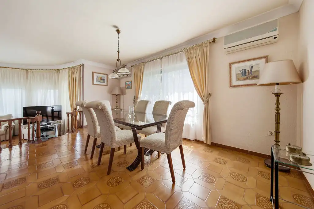 Casa con piscina en venta en Carrer Noguera, imagen 15