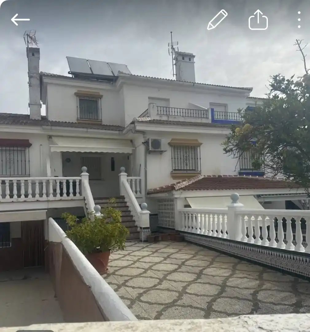 Vista exterior de Dúplex en venta en Almonte con Aire acondicionado, Amueblado y Balcón