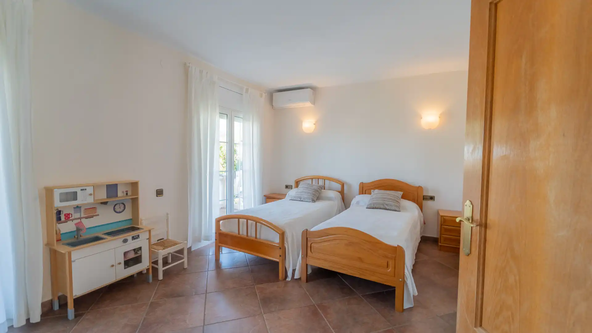Bedroom of Houses for sale in Pineda de Mar  with Heating, Private garden and Terrace
