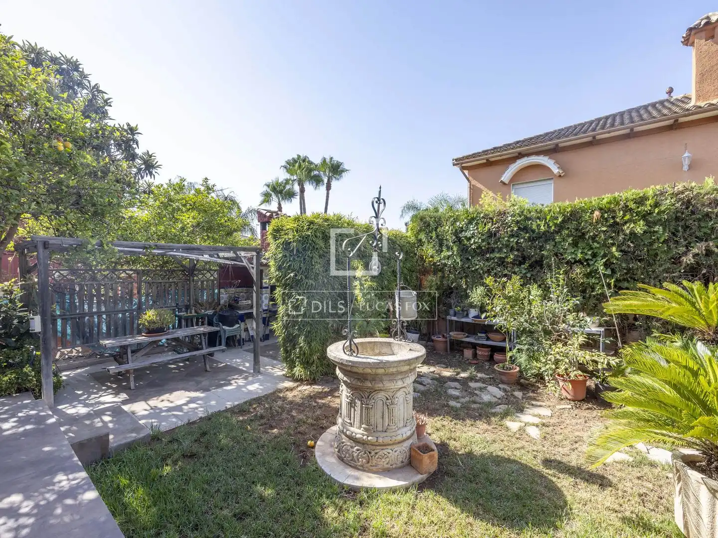 Garden of Houses for sale in La Pobla de Vallbona  with Air Conditioner, Heating and Private garden