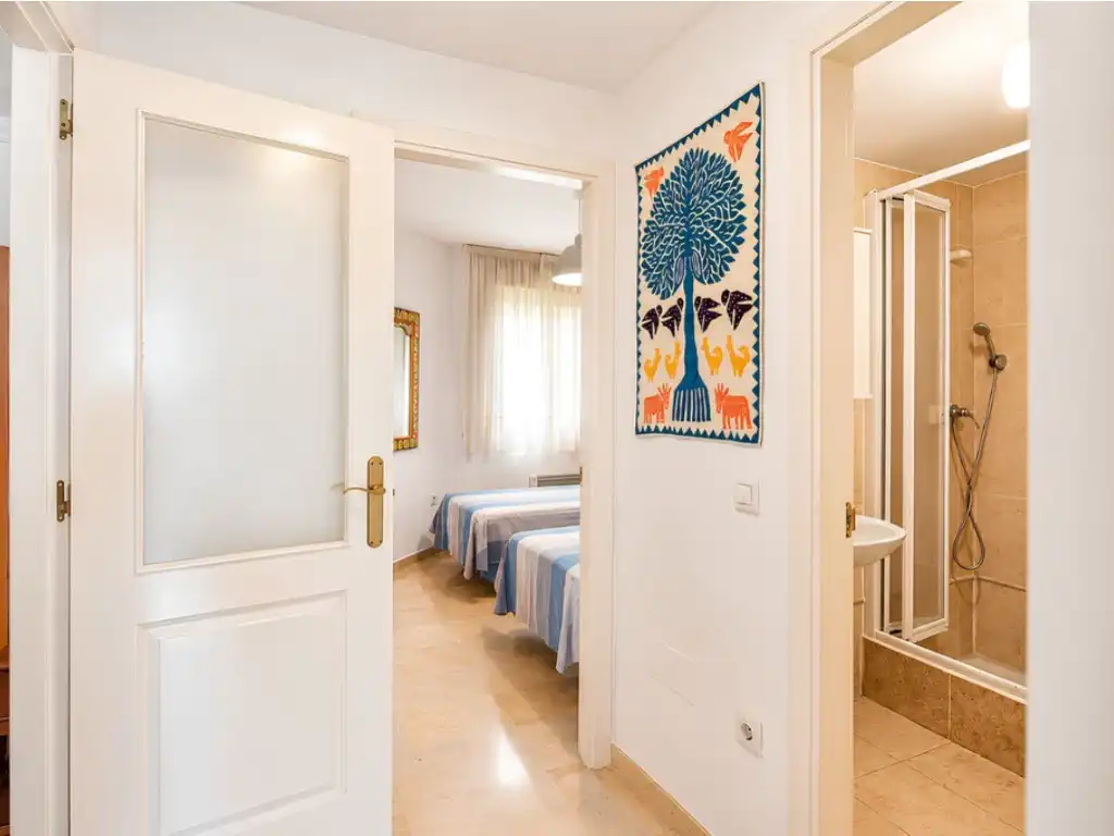 Bedroom of Flat for sale in Fuengirola  with Air Conditioner, Terrace and Swimming Pool