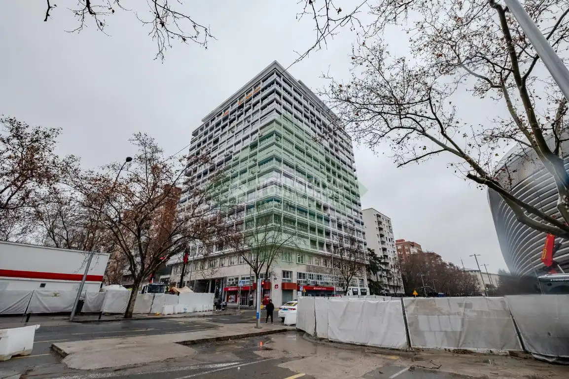 Außenansicht von Büro zur Miete in Madrid mit Klimaanlage und Heizung