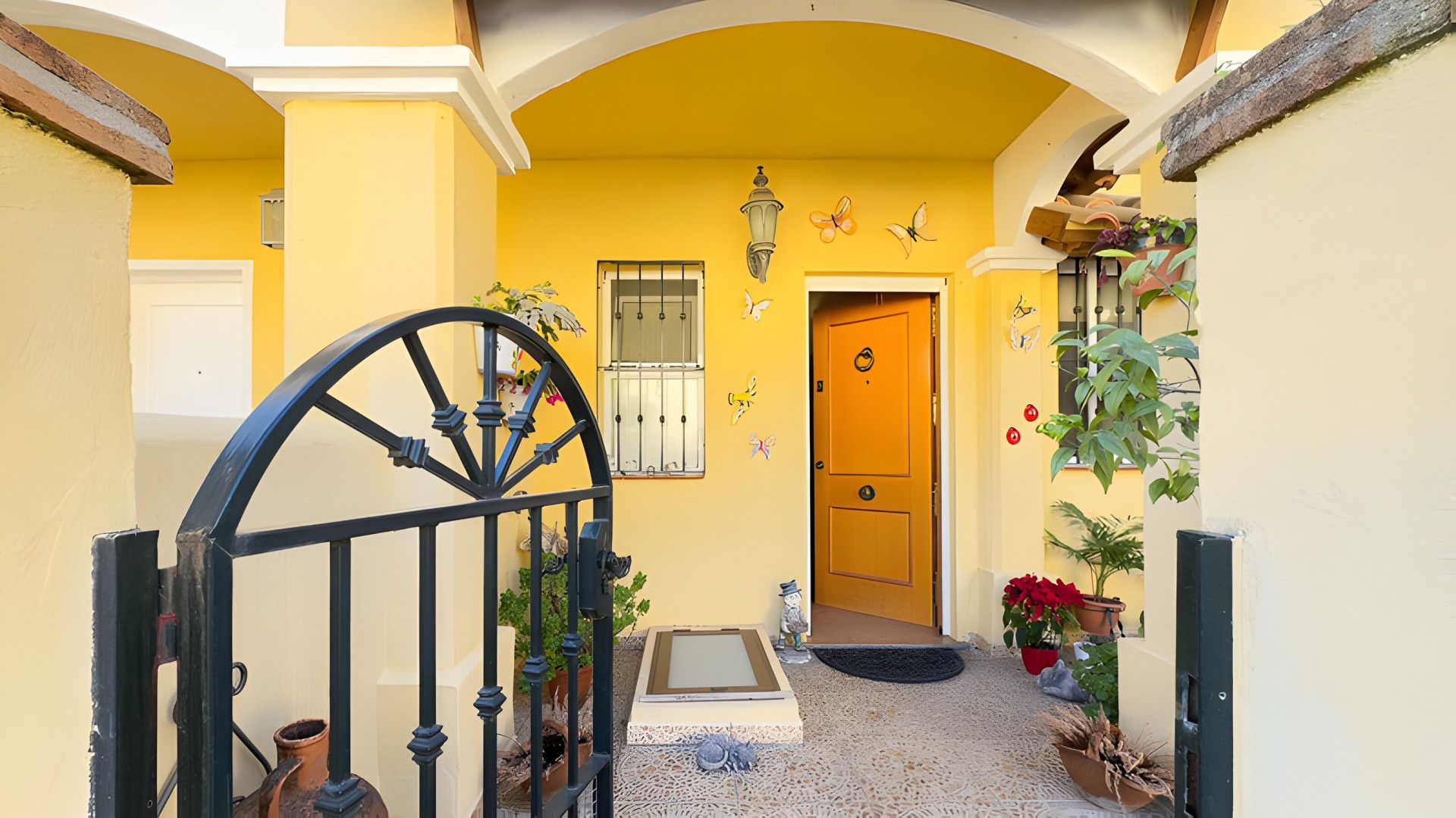 Single-family semi-detached for sale in Estepona  with Terrace, Swimming Pool and Community pool