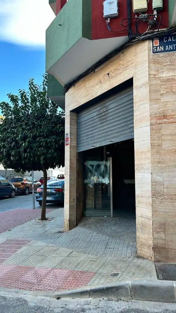 Geschaftsraum zur Miete in Torreagüera