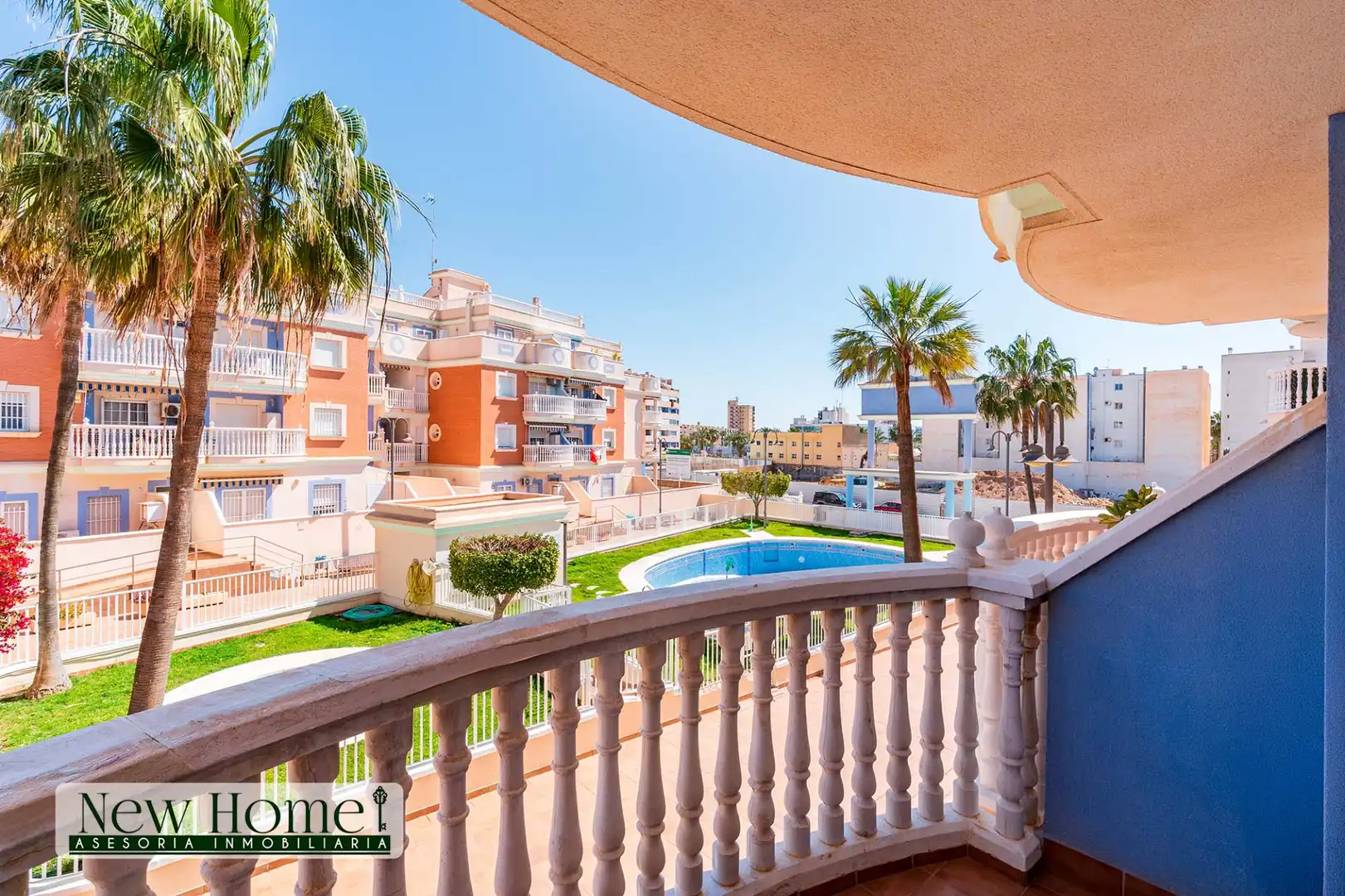 Bedroom of Flat for sale in Roquetas de Mar  with Terrace, Swimming Pool and Furnished