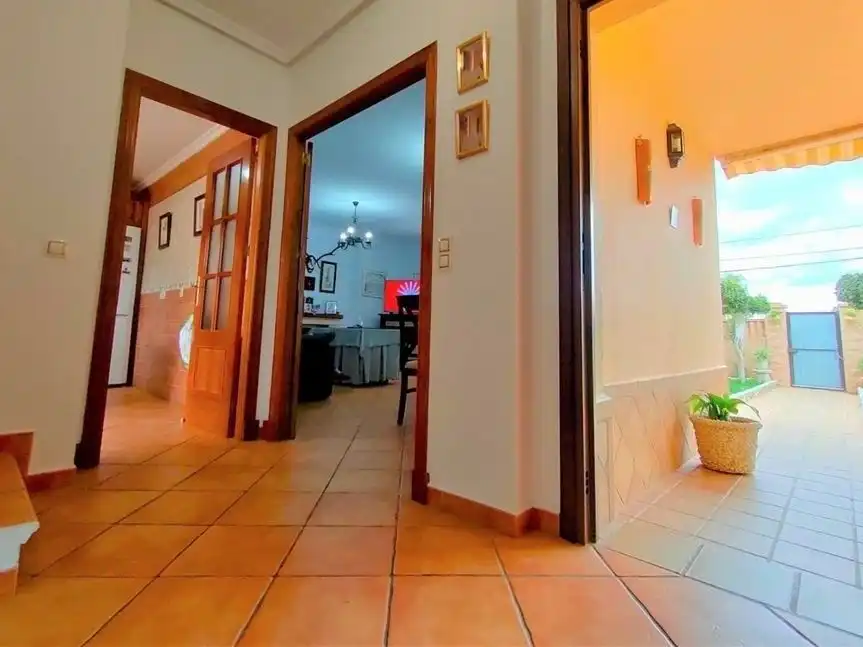 Casa o xalet en venda a Urbanización C.R.las Palomas, Las Lagunas - Campano