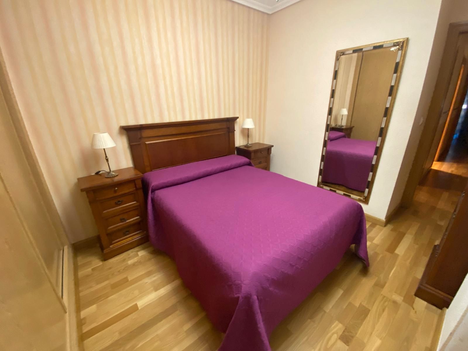 Bedroom of Flat to rent in  Albacete Capital  with Heating, Parquet flooring and Furnished