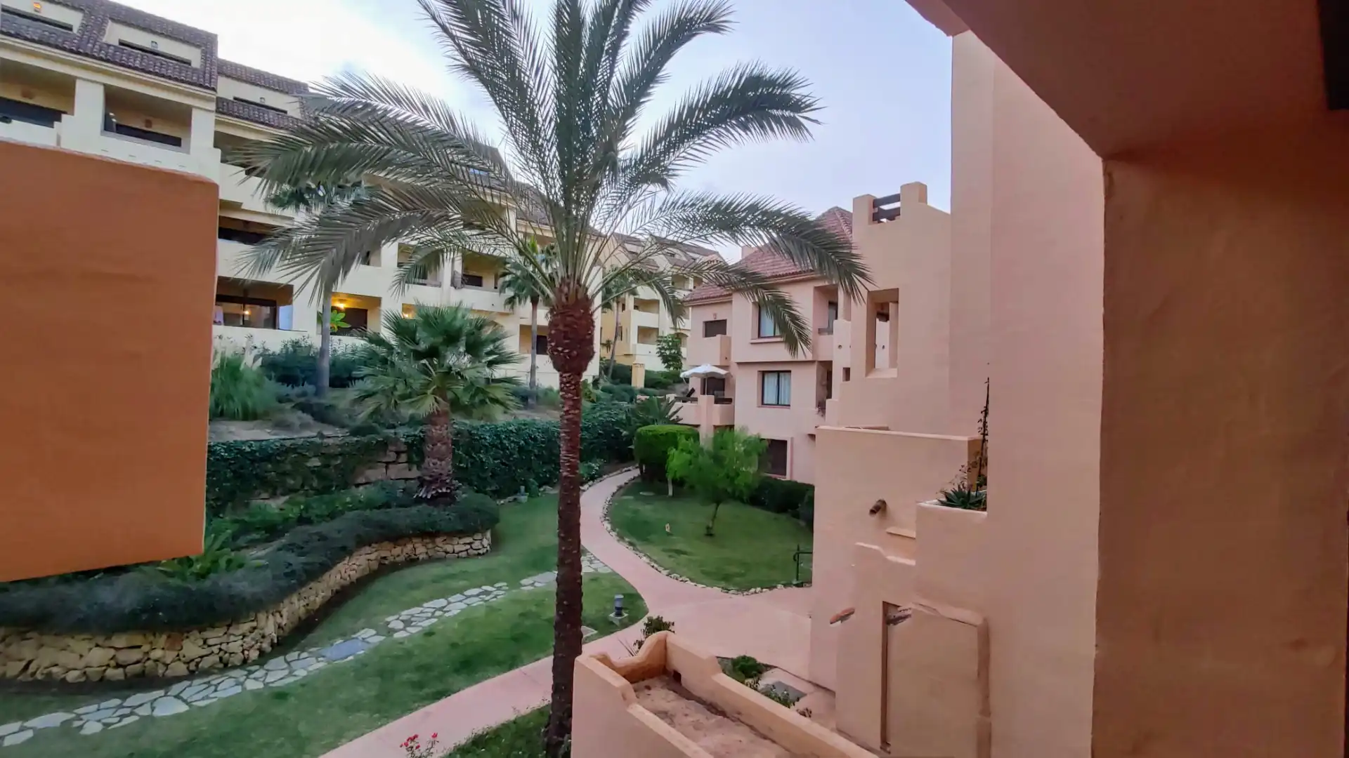 Apartamento de alquiler en E-2, La Duquesa