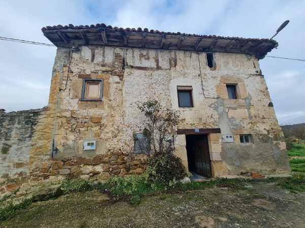 Vista exterior de Casa o chalet en venta en Medina de Pomar