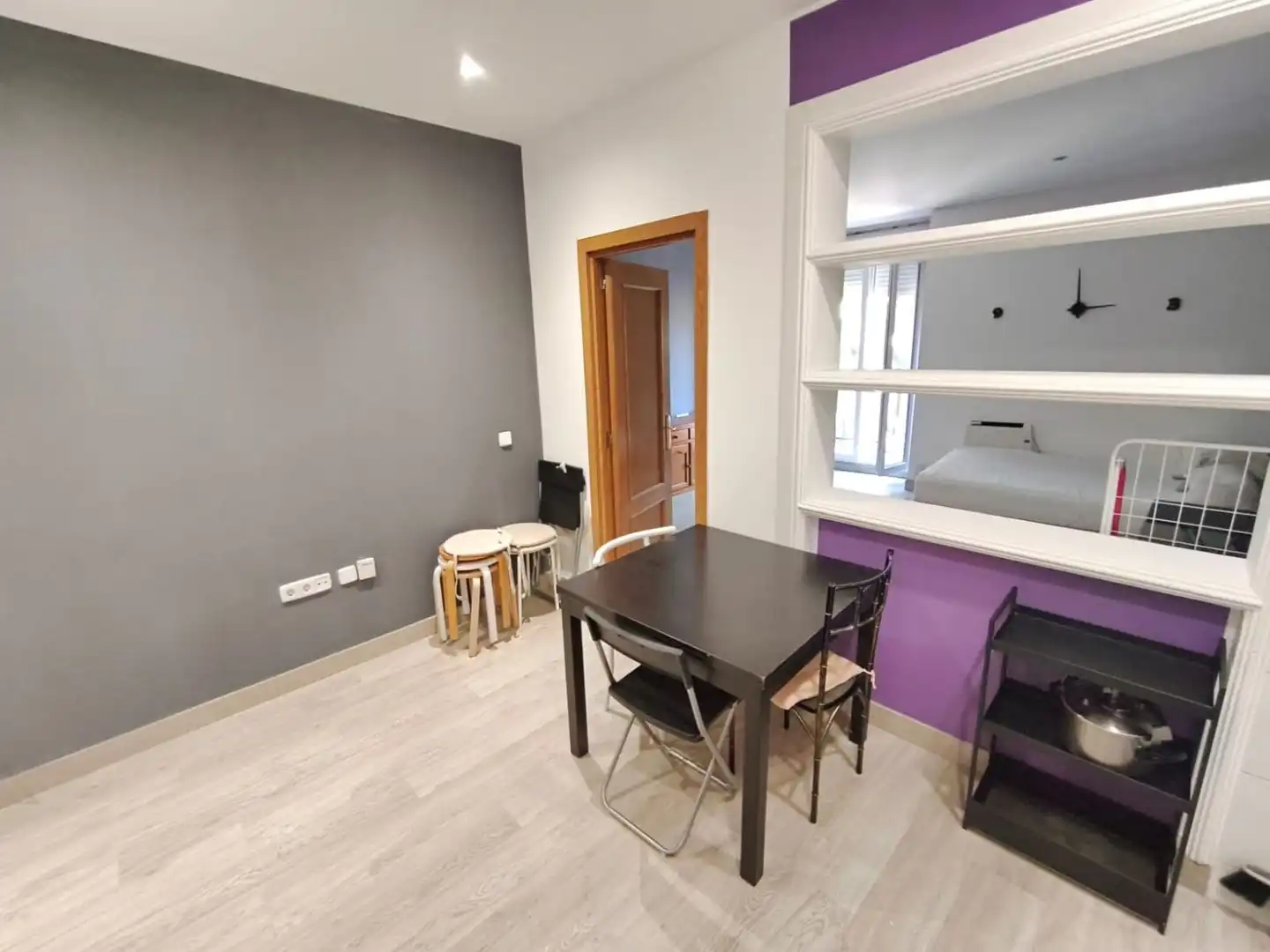 Habitación de Apartamento de alquiler en Madrid con Aire acondicionado, Calefacción y Amueblado