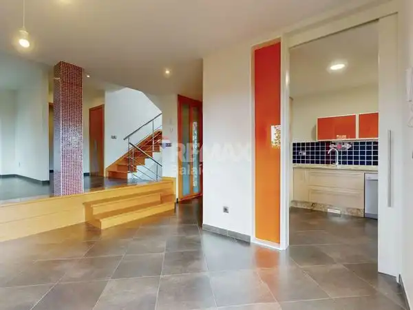 Casa o xalet en venda en Vigo  amb Calefacció, Jardí privat i Terrassa