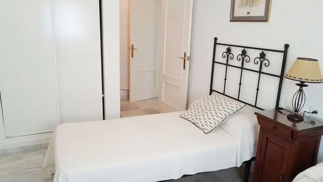 Bedroom of Apartments for rent in El Puerto de Santa María  with Private garden, Terrace and Furnished