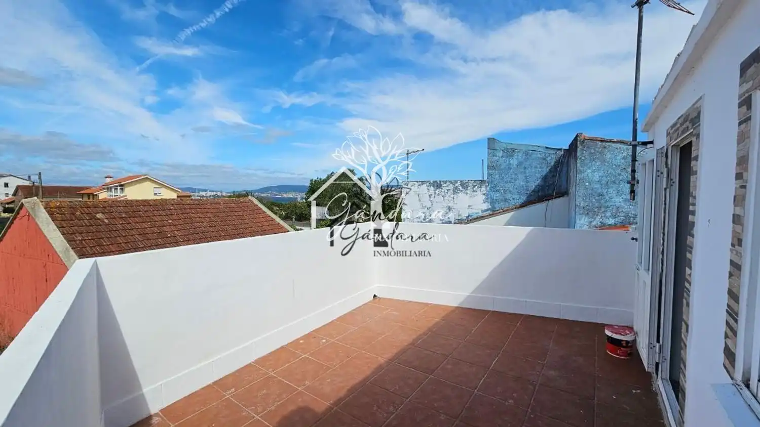 Vista exterior de Casa o xalet en venda en Mugardos amb Terrassa i Traster