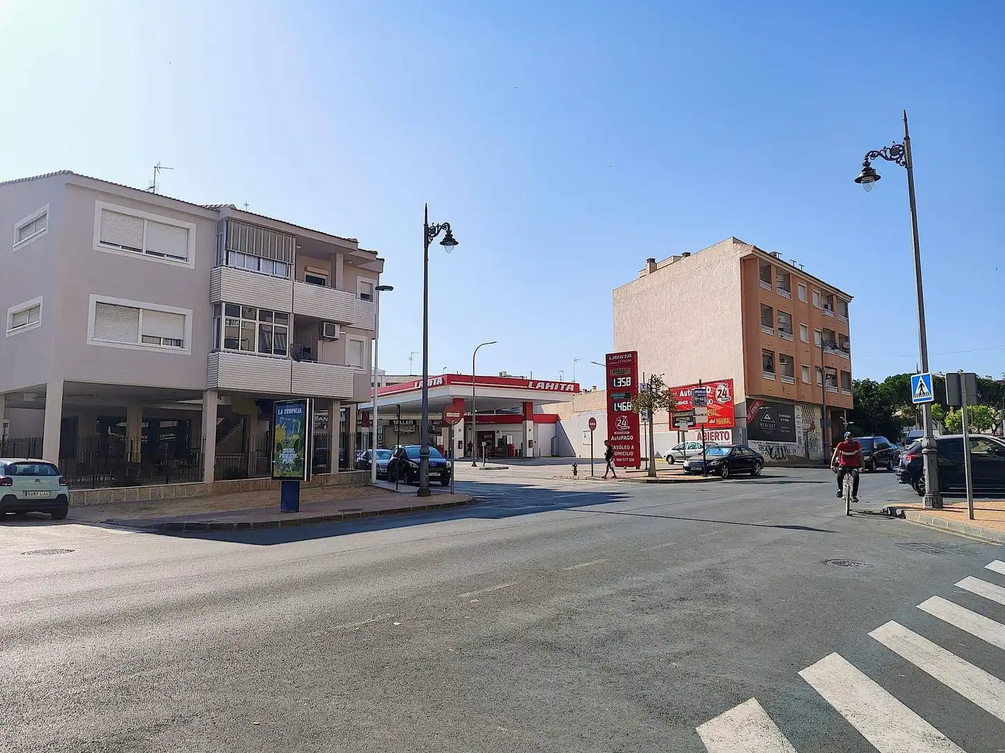 Vista exterior de Piso en venta en San Pedro del Pinatar con Aire acondicionado, Calefacción y Jardín privado