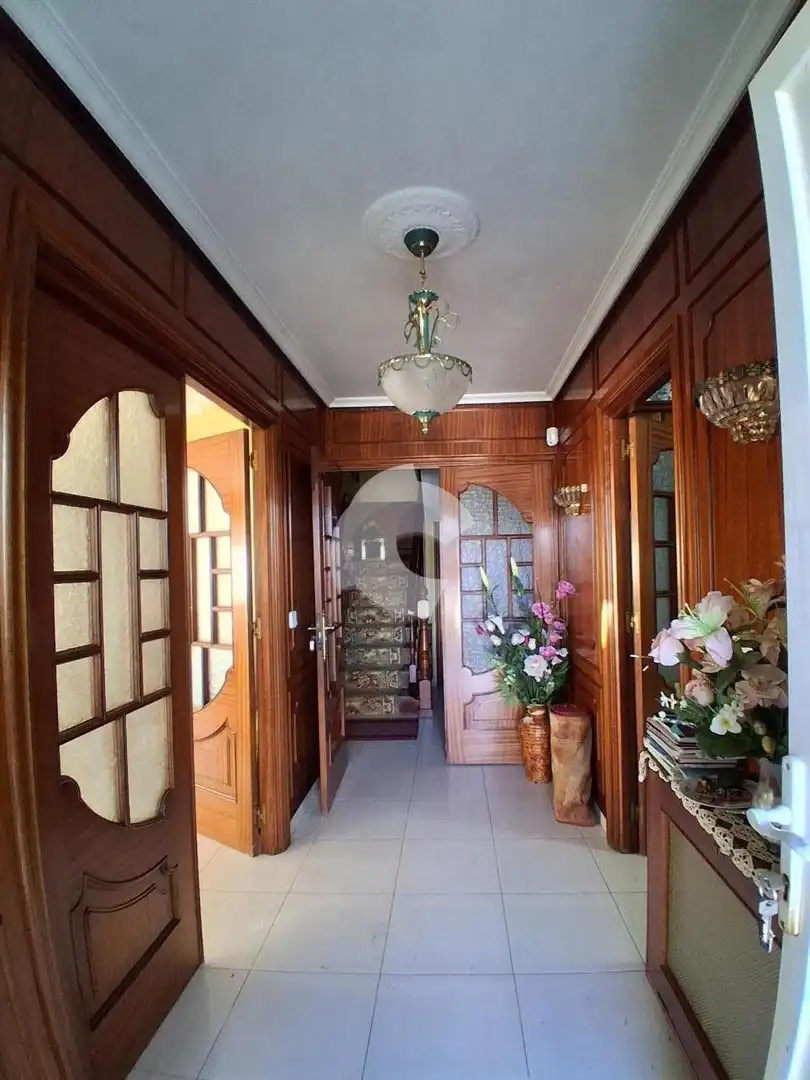 Casa o xalet en venda en Abegondo amb Jardí privat i Traster