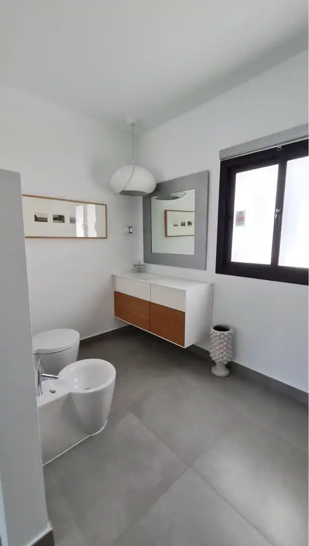 Baño de Casa o chalet de alquiler en Estepona con Aire acondicionado, Jardín privado y Terraza