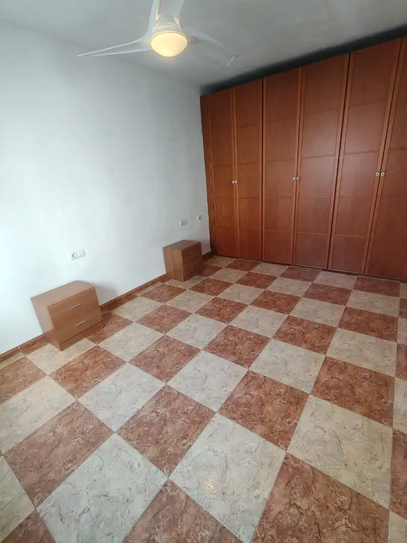 Dormitori de Casa o xalet en venda en Baza amb Moblat