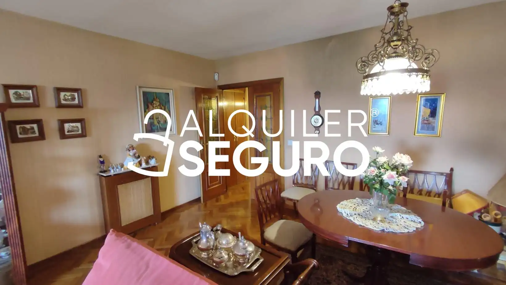 Comedor de Piso de alquiler en Madrid con Aire acondicionado, Calefacción y Piscina