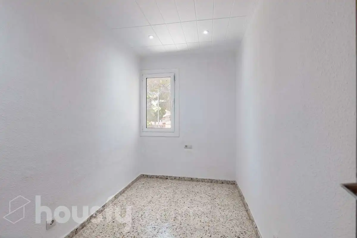 Habitación de Piso en venta en Castelldefels con Aire acondicionado, Jardín privado y Terraza