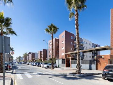 Appartamento con piscina in vendita a Avenida de Circunvalación