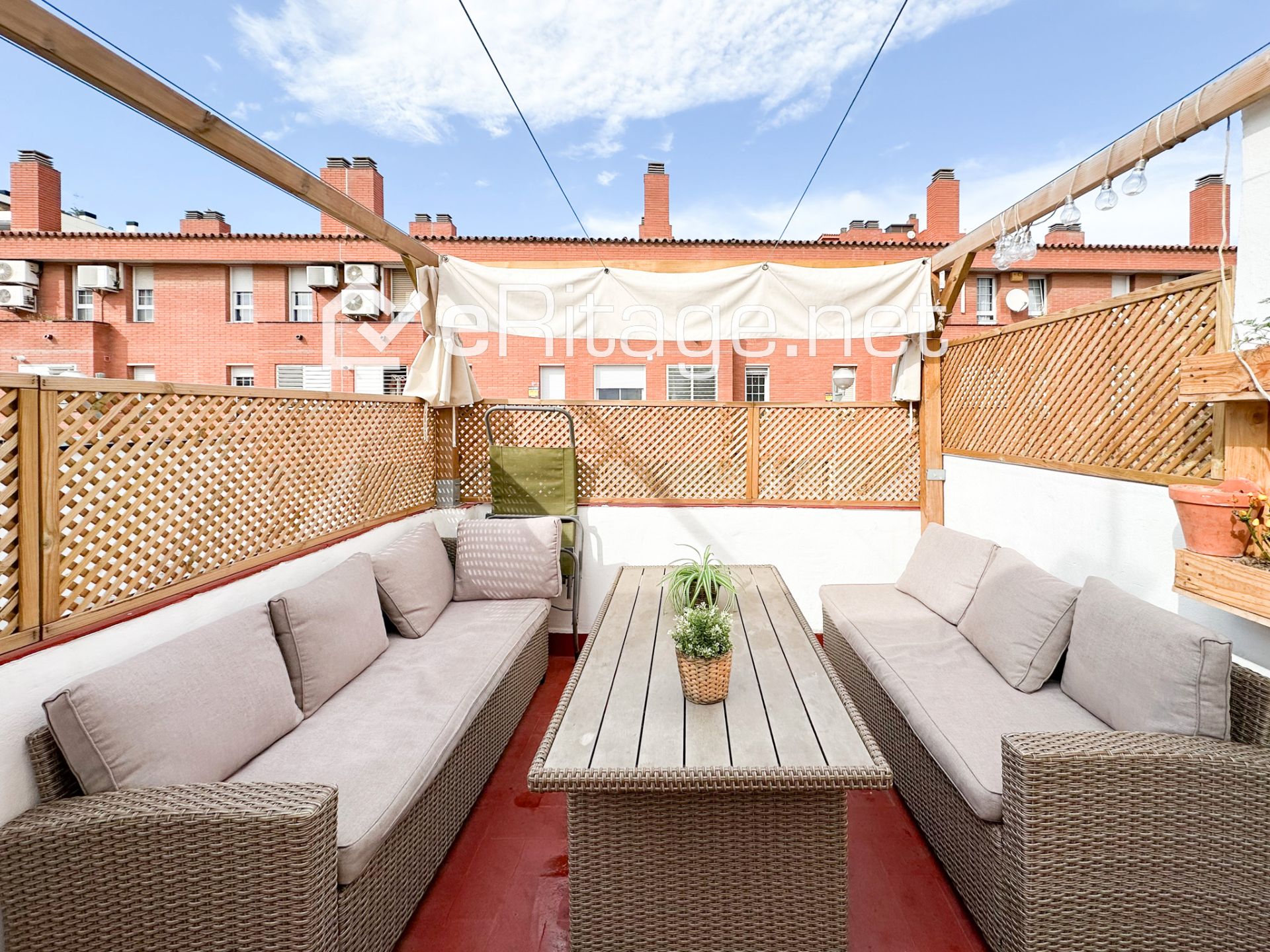 Terraza de Piso en venta en Cornellà de Llobregat con Aire acondicionado, Terraza y Trastero