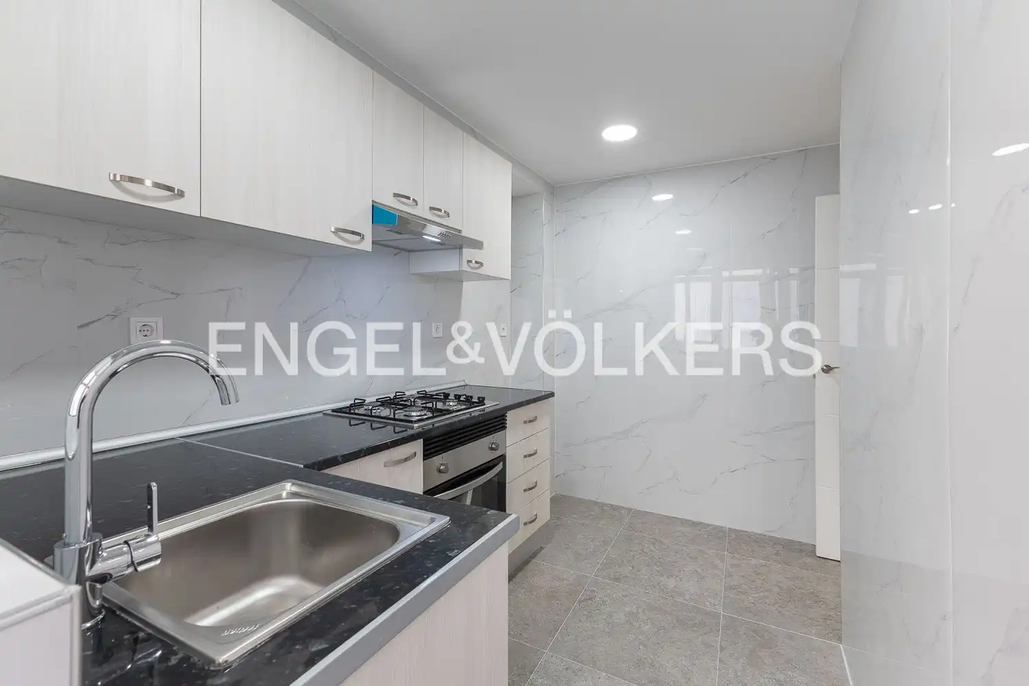 Cocina de Piso en venta en Valencia con Calefacción y Balcón