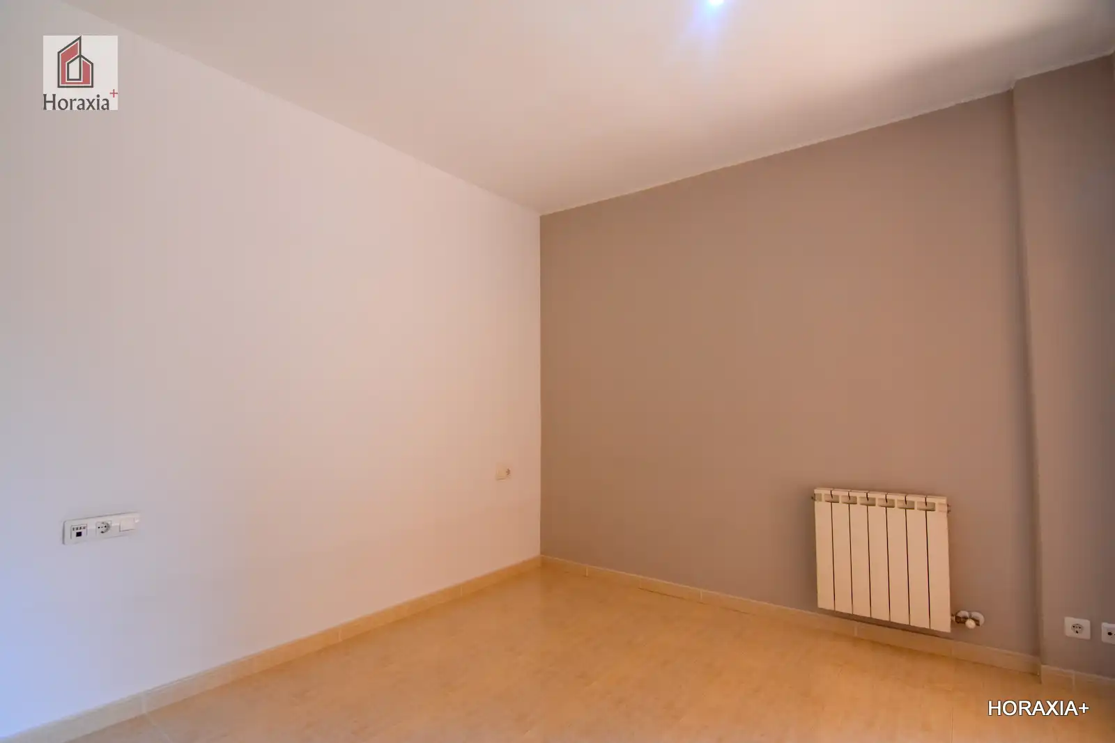 Habitación de Piso en venta en Castelldefels con Aire acondicionado, Calefacción y Terraza