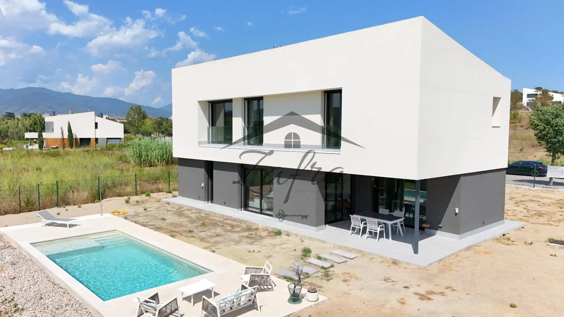 Haus mit Pool zum Verkauf in Carrer Carrer Marc de Vilalba