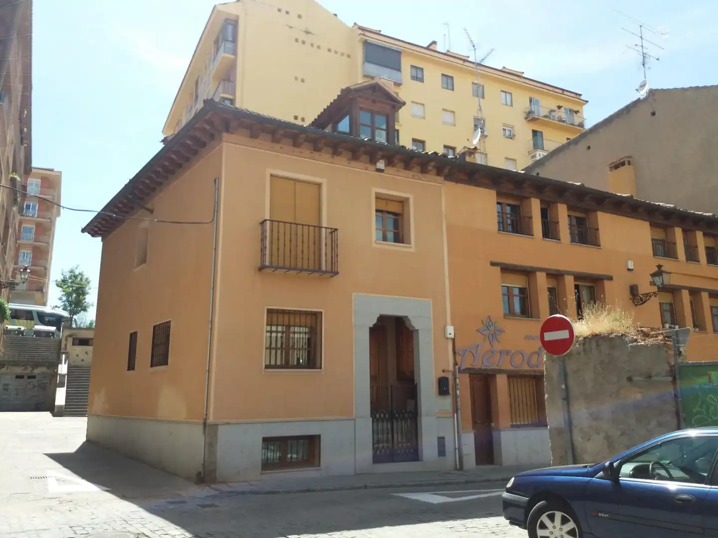 Vista exterior de Dúplex en venta en Segovia con Calefacción, Terraza y Balcón