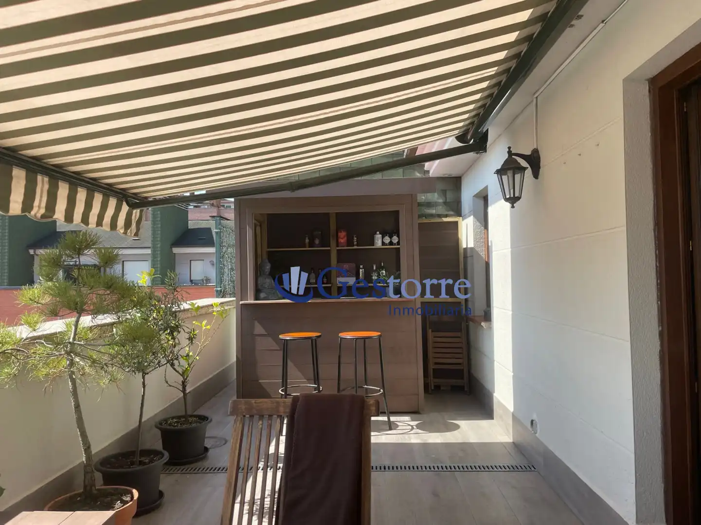 Terrassa de Àtic de lloguer en Oviedo  amb Calefacció i Terrassa