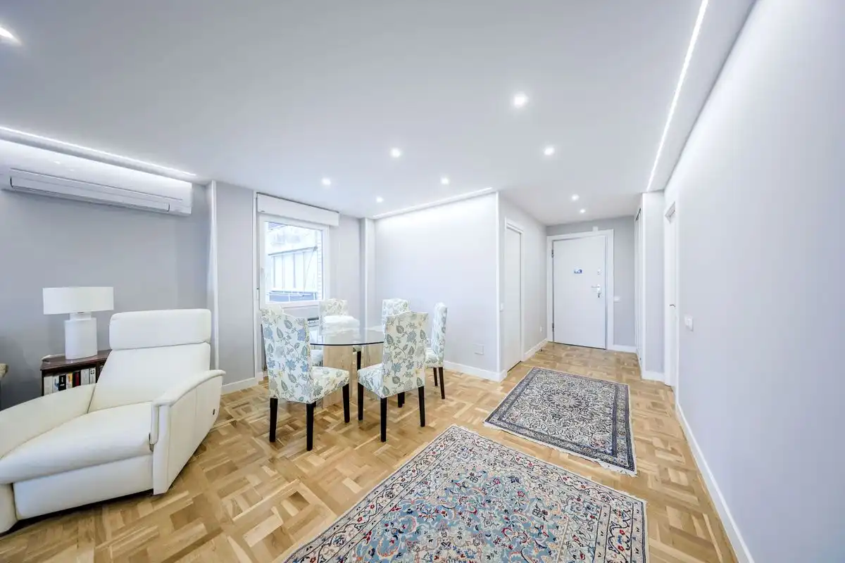 Flat with pool for sale in Calle de Fermín Caballero, imagen 8