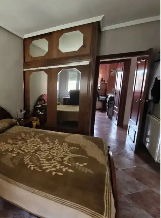 Dormitori de Casa o xalet en venda en Casarrubios del Monte amb Aire condicionat i Jardí privat