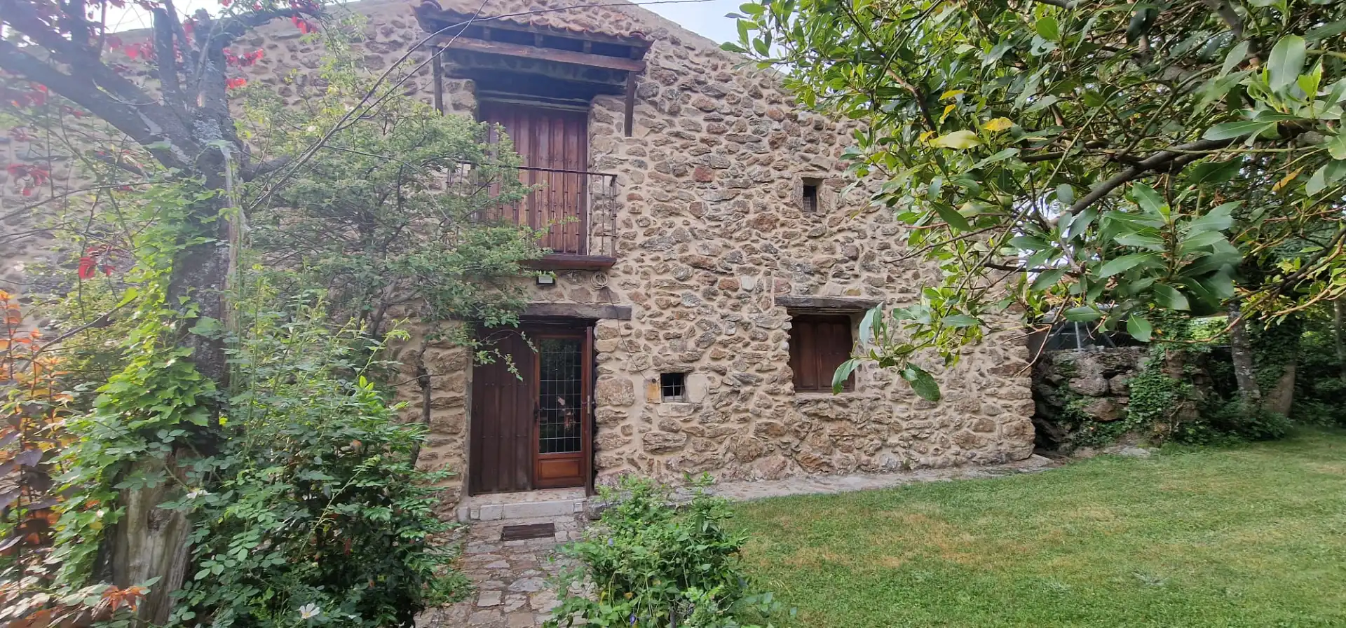 Vista exterior de Casa o xalet en venda en Sotosalbos