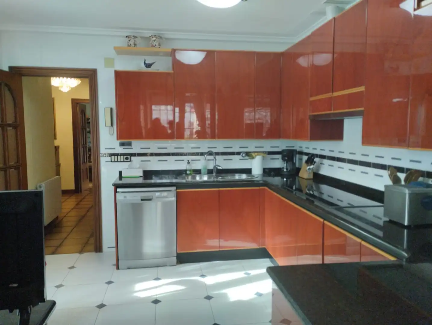 Cocina de Casa adosada en venta en Laredo con Calefacción, Jardín privado y Terraza