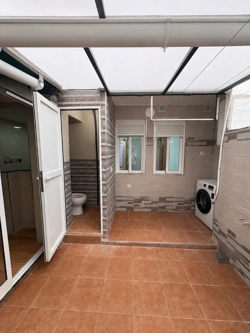 Badezimmer von Wohnung zur Miete in L'Alcúdia mit Möbliert, Ofen und Waschmaschine