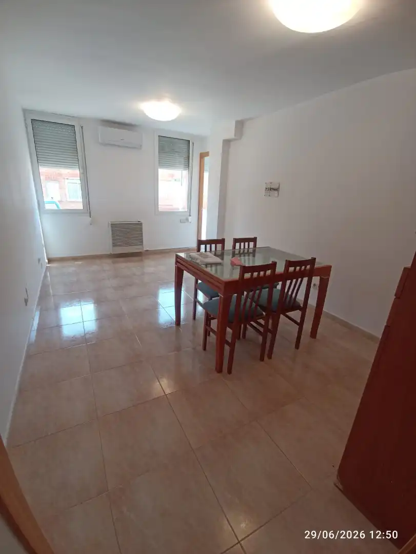 Esszimmer von Wohnung zur Miete in Cercs mit Klimaanlage und Möbliert