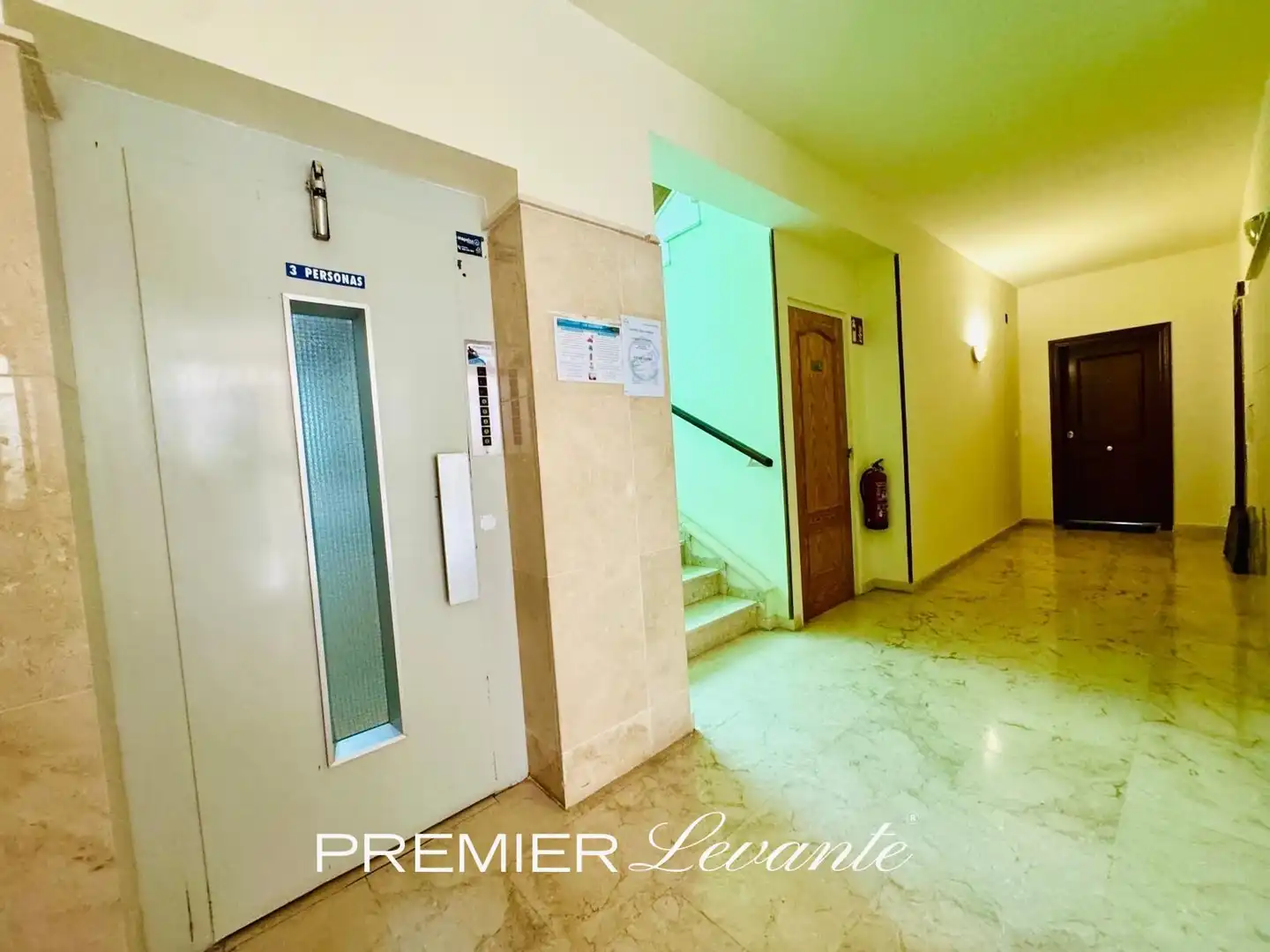 Piso en venta en L'Alfàs del Pi con Aire acondicionado, Terraza y Balcón