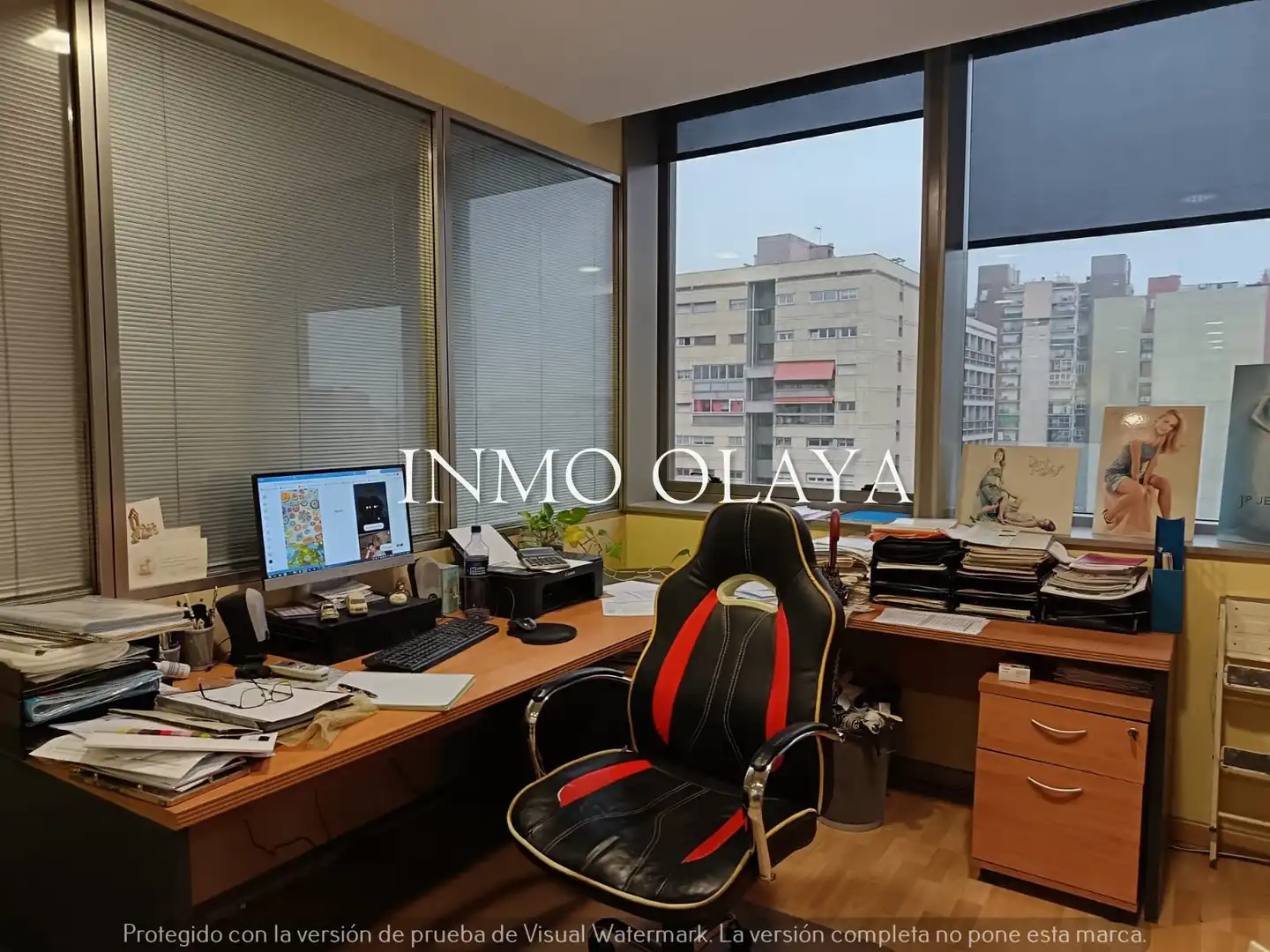 Oficina en venda en Barcelona amb Moblat