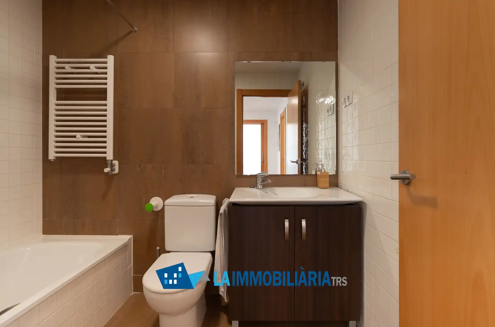 Badezimmer von Wohnung zum Verkauf in Terrassa mit Klimaanlage, Heizung und Terrasse