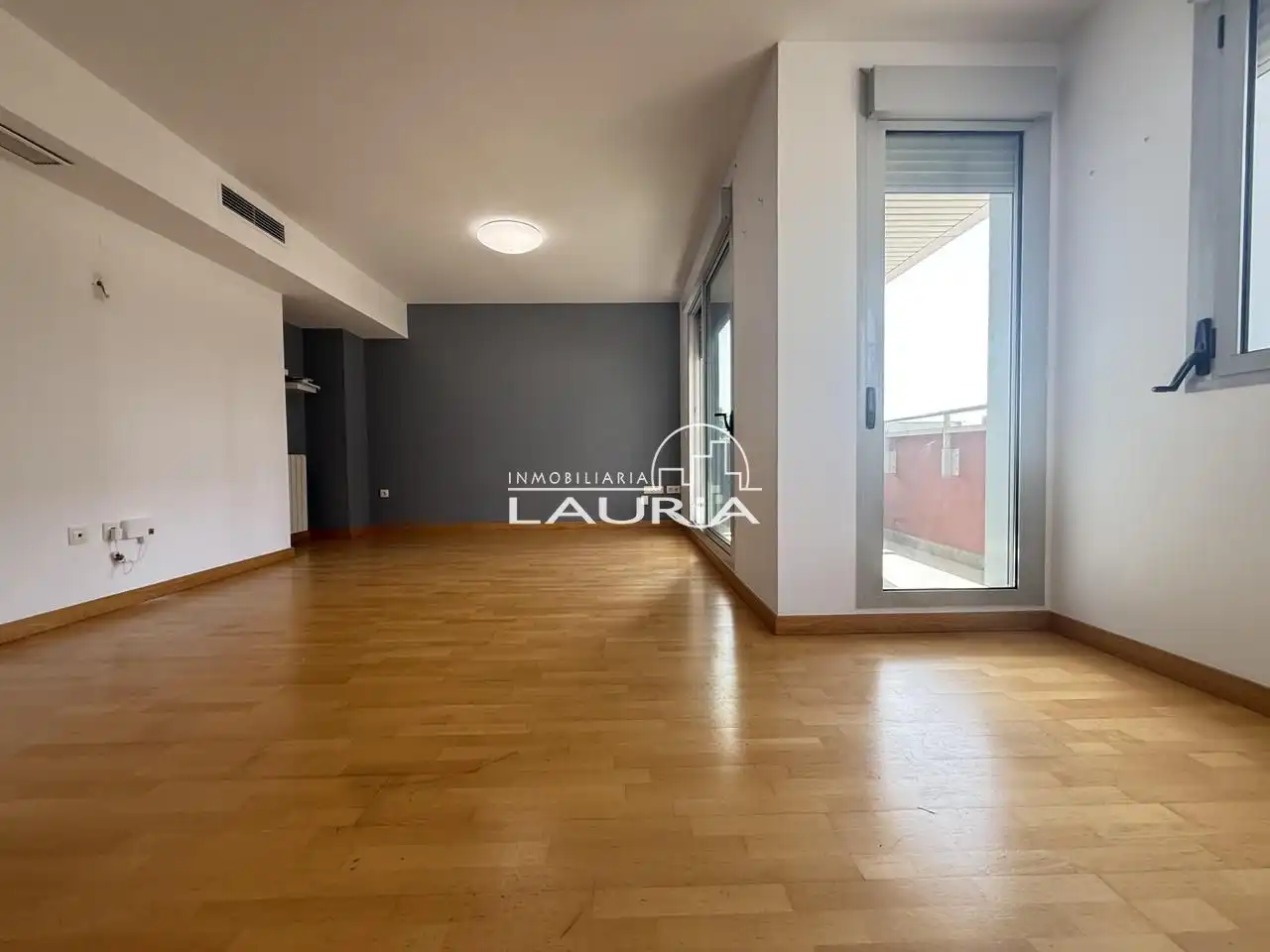 Living room of Flat for sale in Burjassot  with Air Conditioner, Heating and Private garden