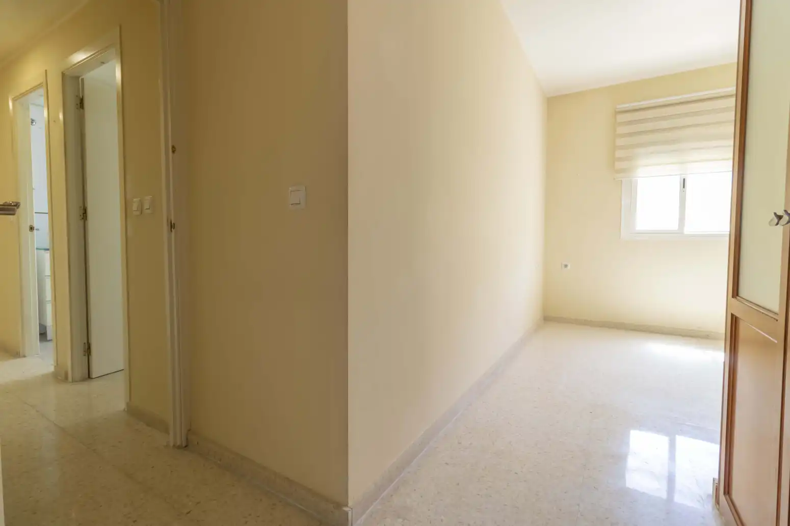 Flat for sale in Sevilla  with Air Conditioner and Storage room