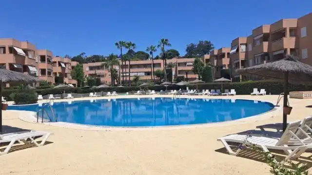 Piscina de Apartamento en venta en Islantilla con Terraza y Amueblado