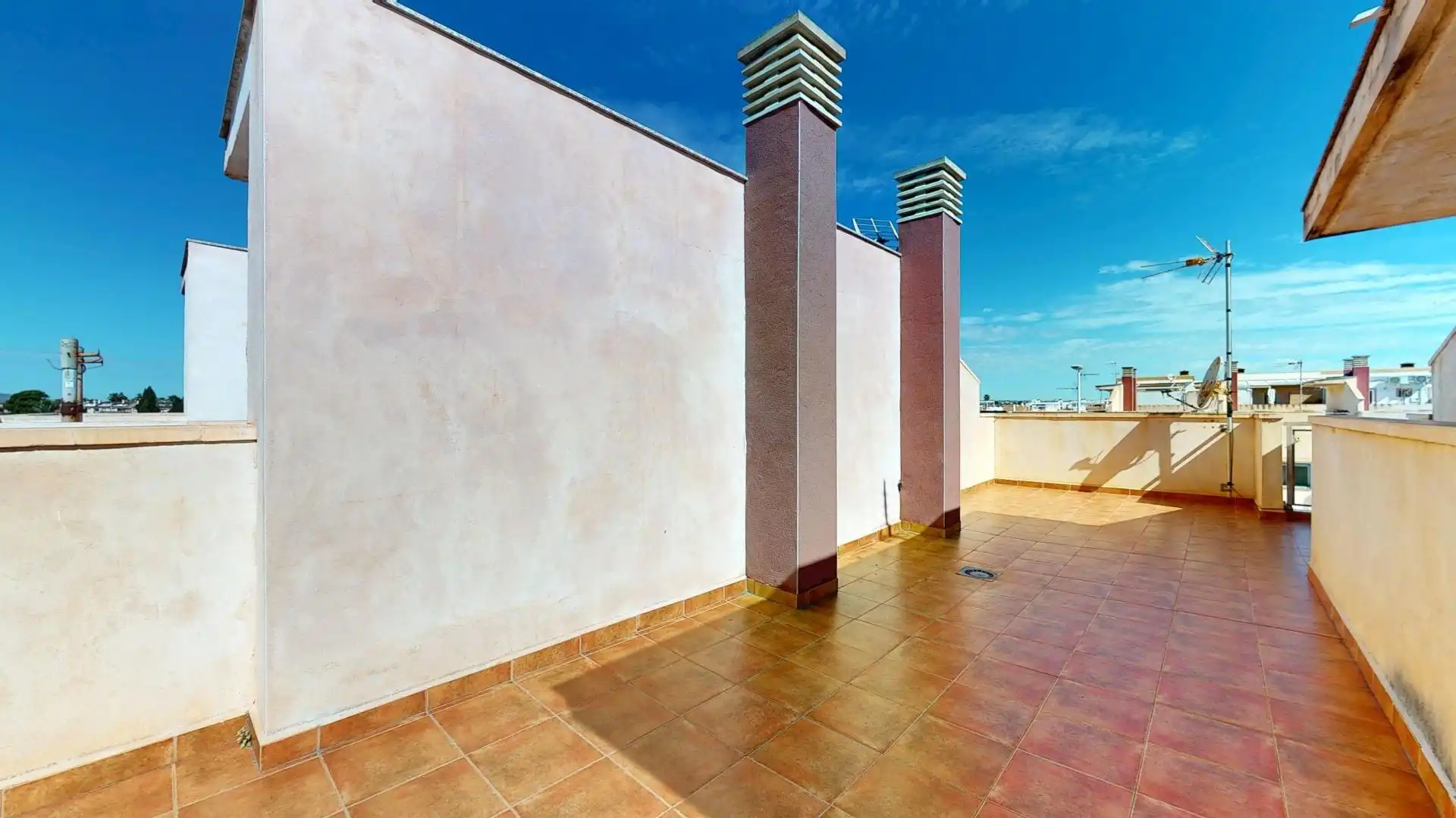 Terrassa de Casa adosada en venda en San Pedro del Pinatar amb Aire condicionat, Terrassa i Balcó