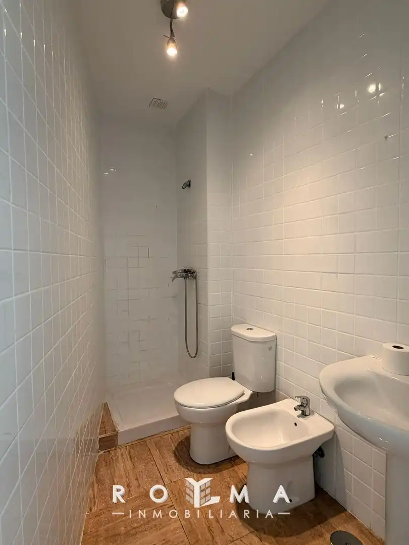 Baño de Piso en venta en Dos Hermanas con Aire acondicionado