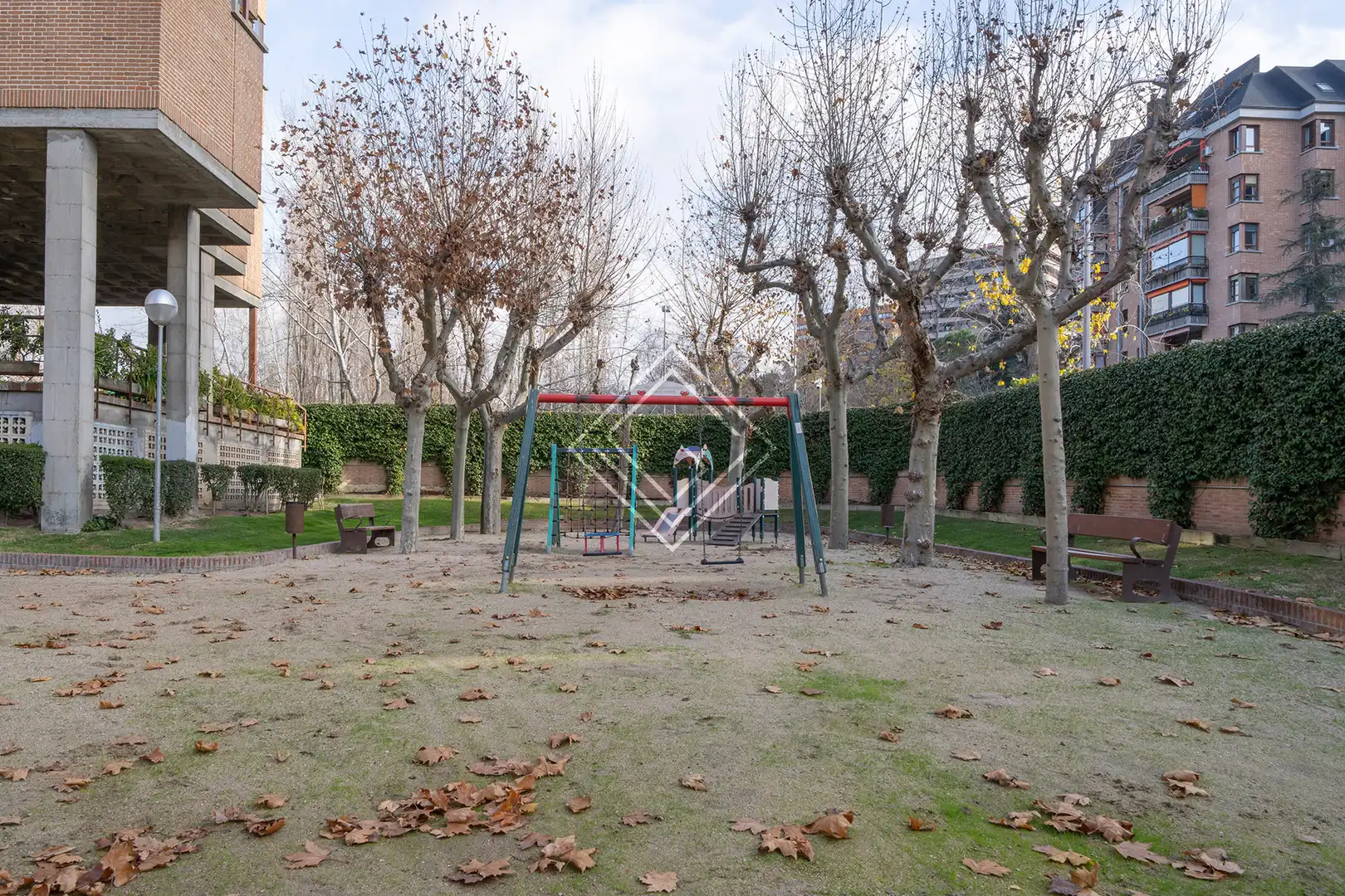 Jardí de Pis en venda en Madrid amb Calefacció, Traster i Piscina