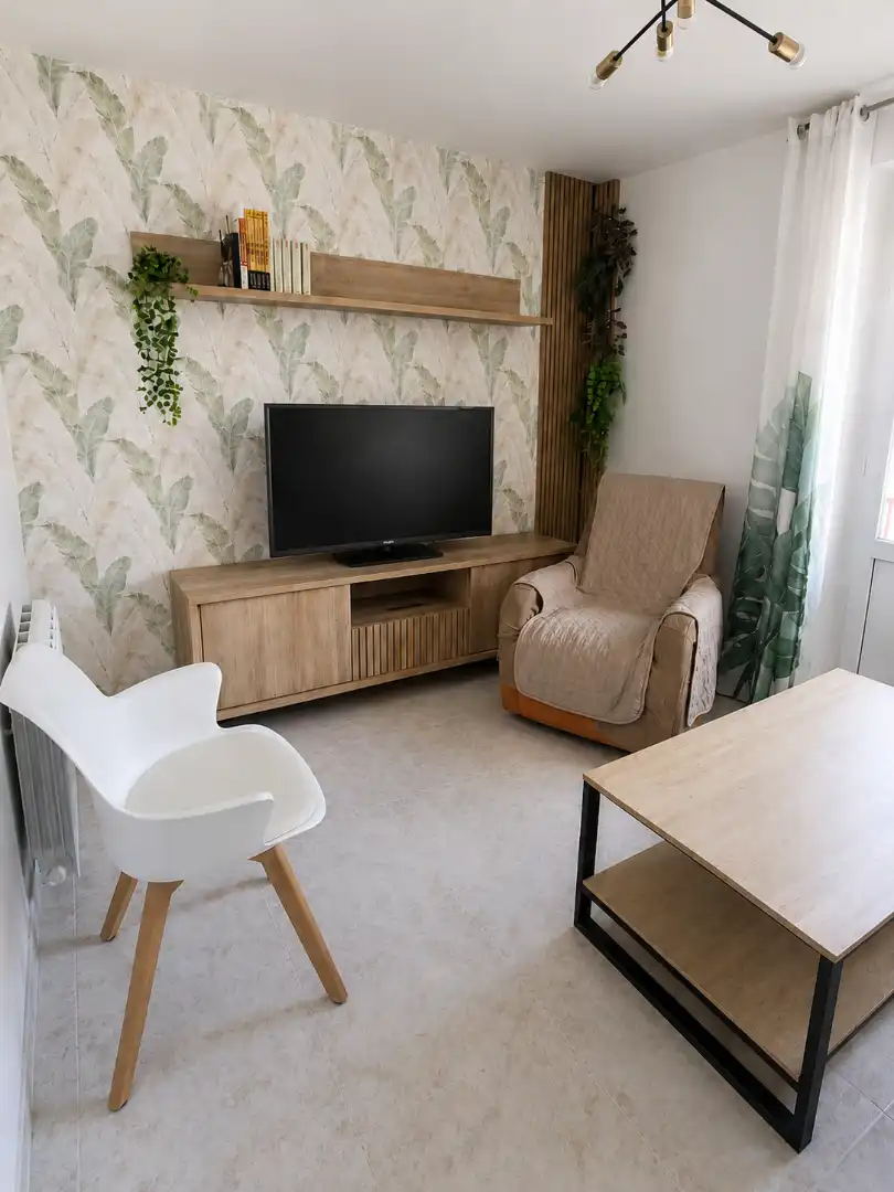 Living room of Flat for rent in Gijón   with Heating, Parquet flooring and Furnished