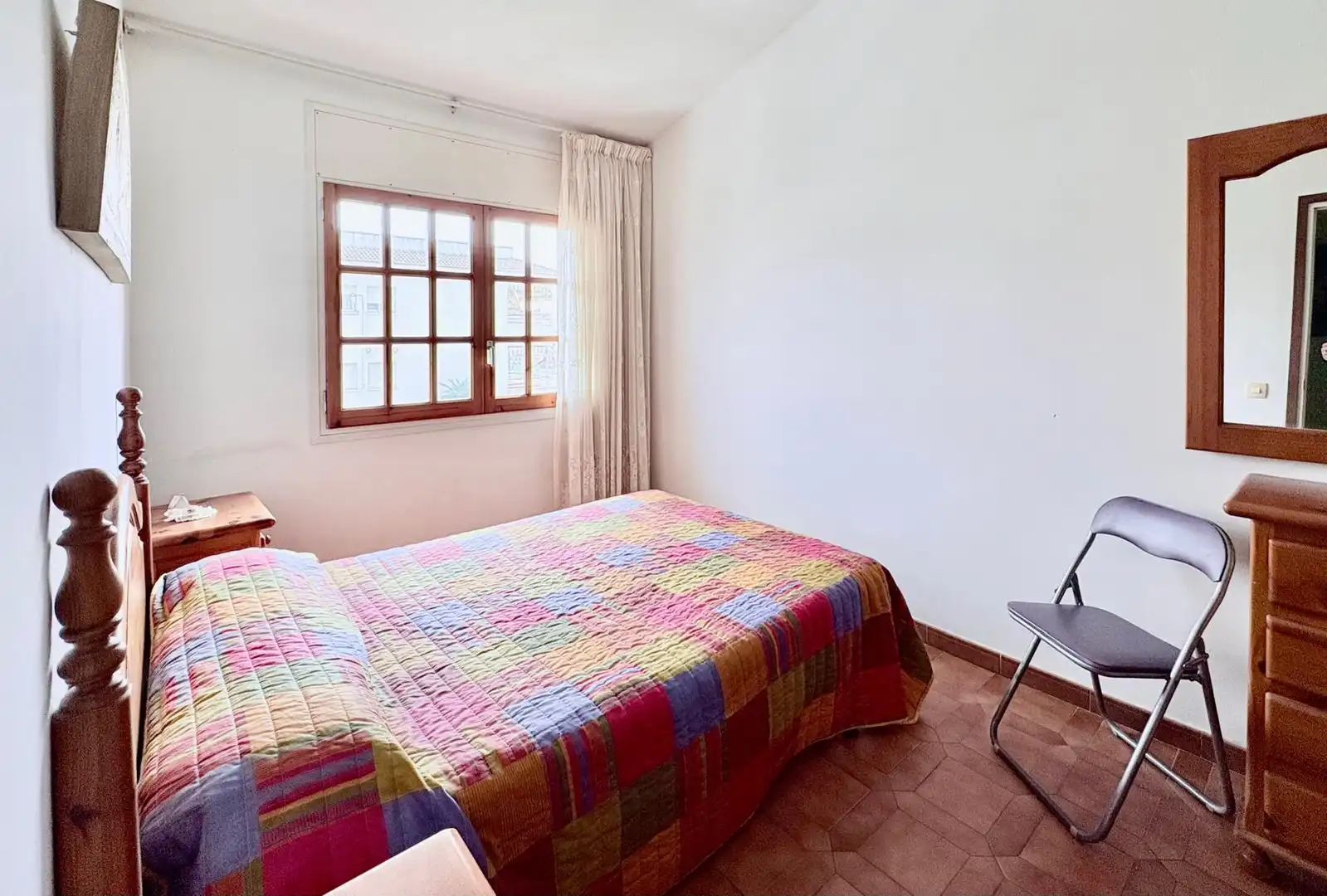 Habitación de Casa adosada de alquiler en Cubelles con Amueblado, Horno y Lavadora